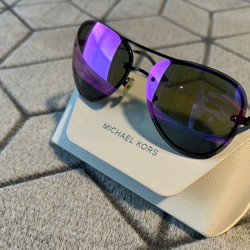 Michael Kors Women's Purple Gradient Aviator Sunglasses